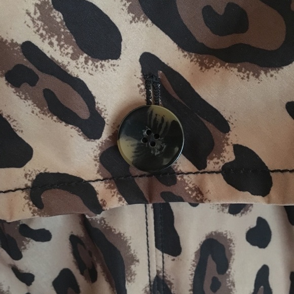 Cheetah Print Rain Jacket - Picture 5 of 8